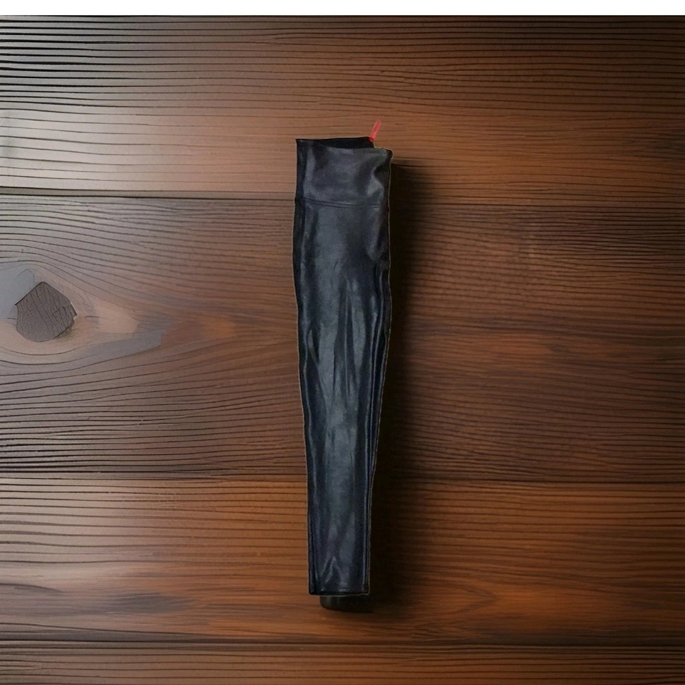 SPANX Black High-Gloss  Leggings with Red Brand Tag